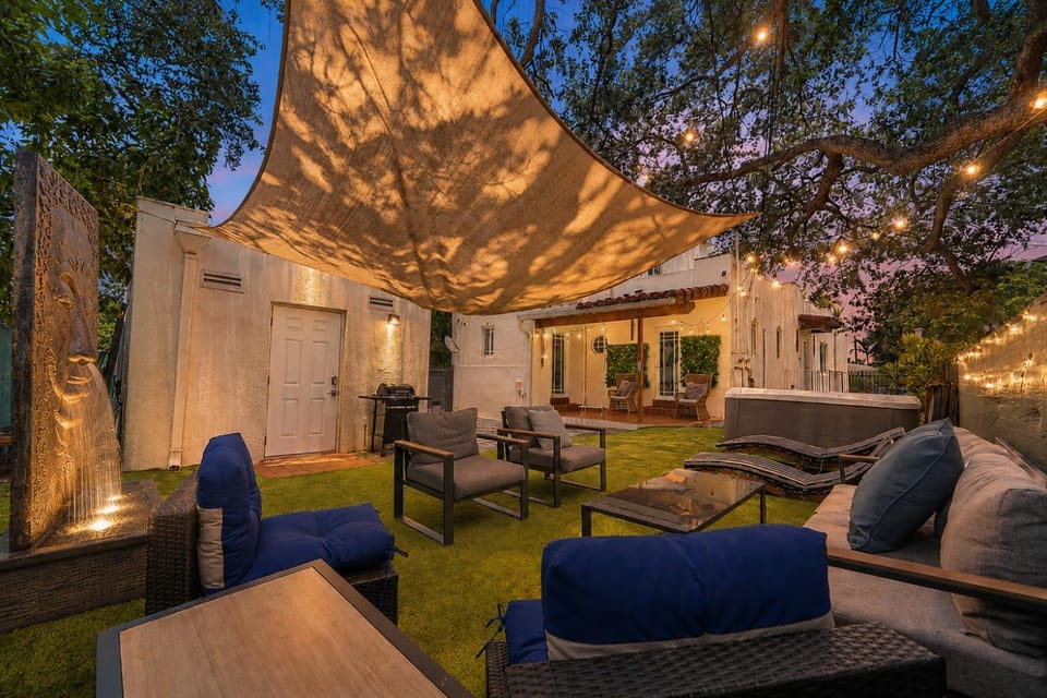 Casa Verde Design District 5BR Hot Tub House in Miami