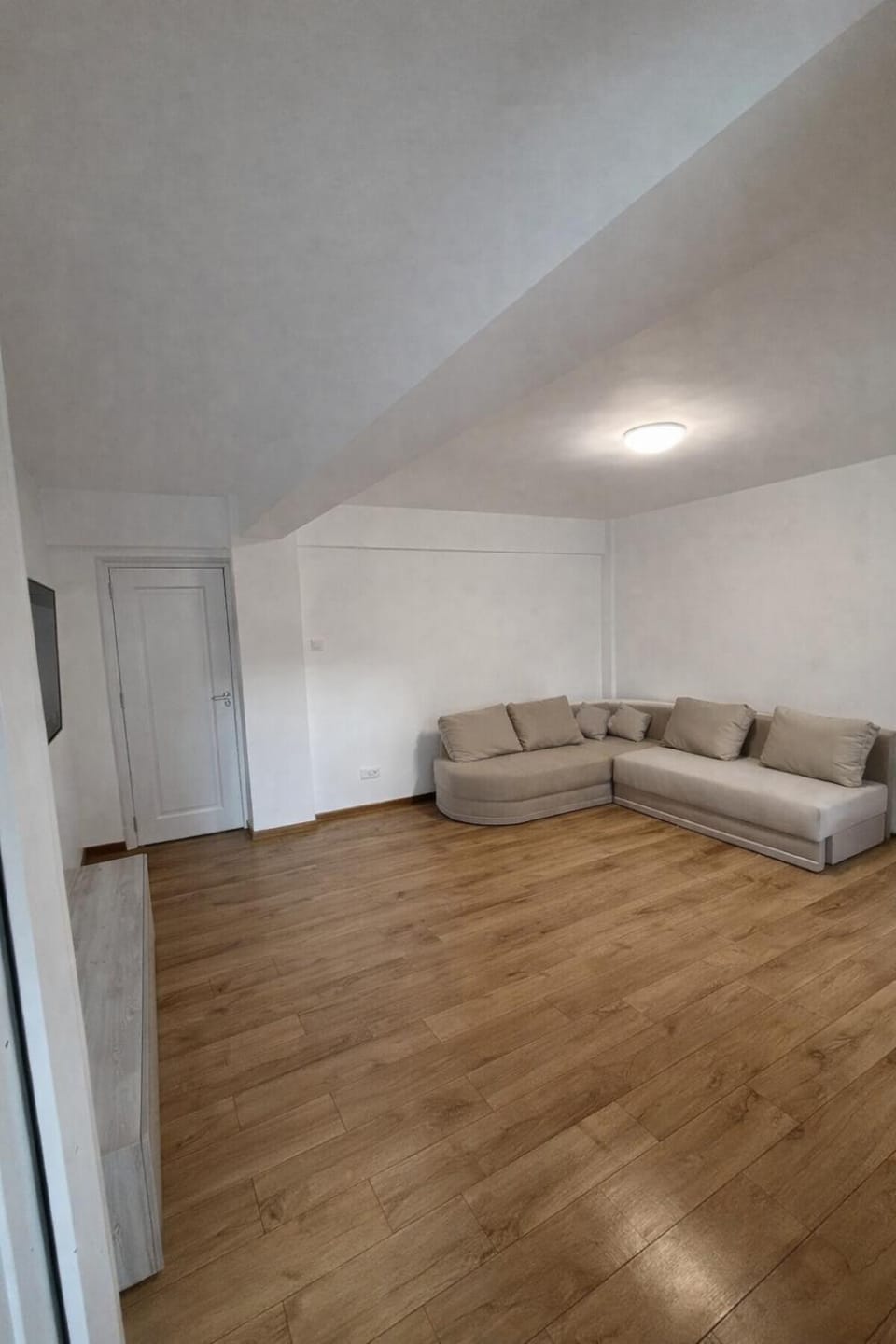 Living room, internet