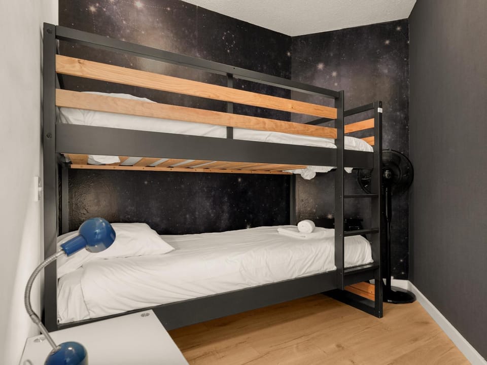 Bed, bunk bed