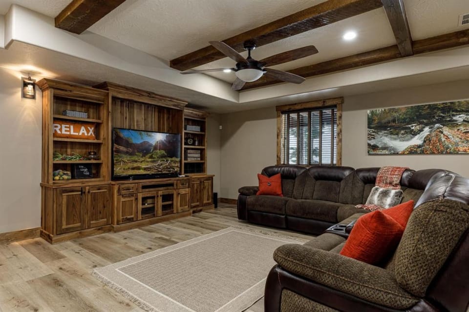 Mossberg Luxury Retreat House in Utah
