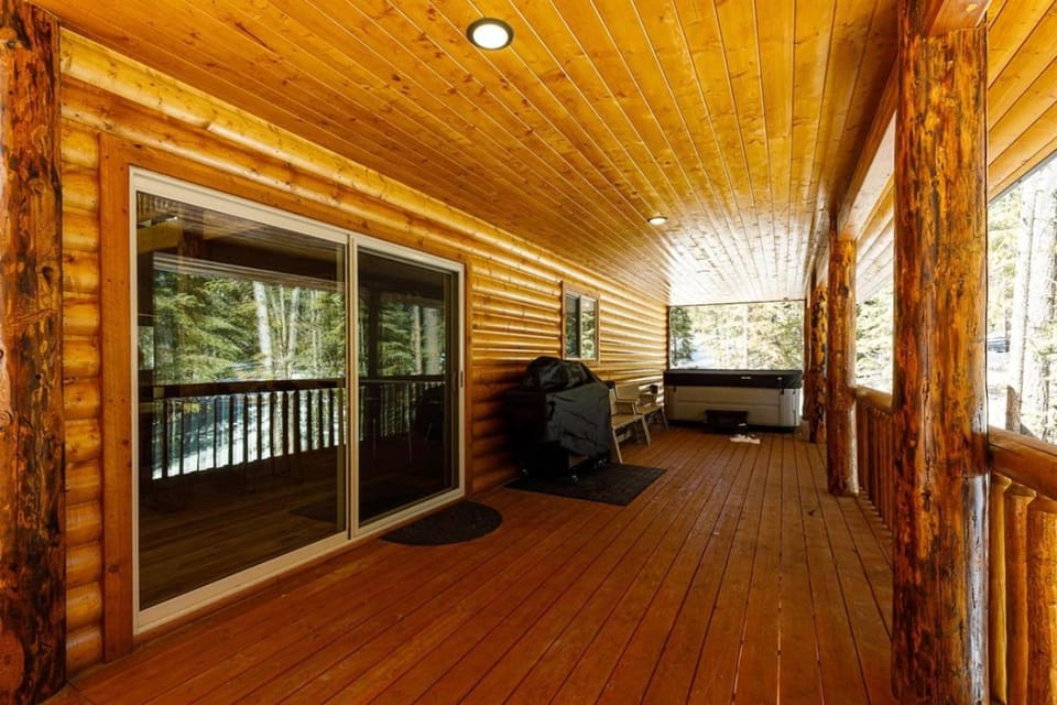 Serenity Pines Luxury Spa House in Utah