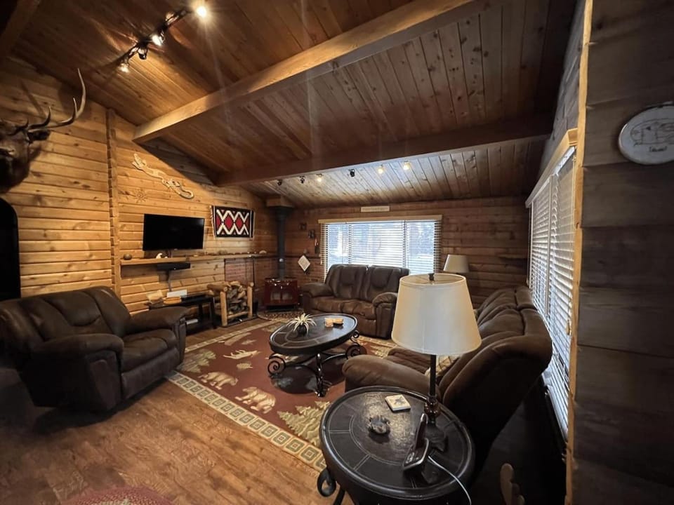 Family Cabin in the Hills of Strawberry Valley Cabin in Utah