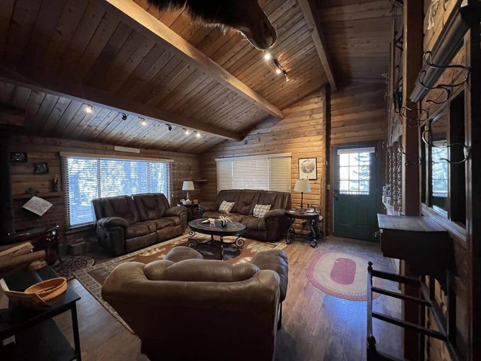 Family Cabin in the Hills of Strawberry Valley Cabin in Utah