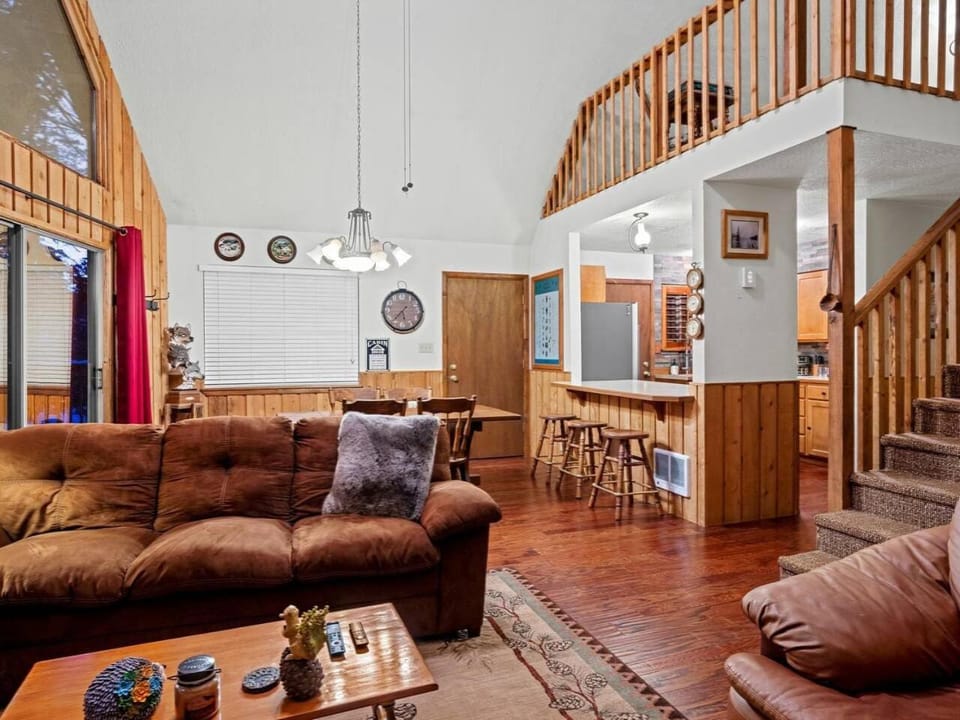 Cozy Bear Cabin in Duck Creek Cabin in Utah