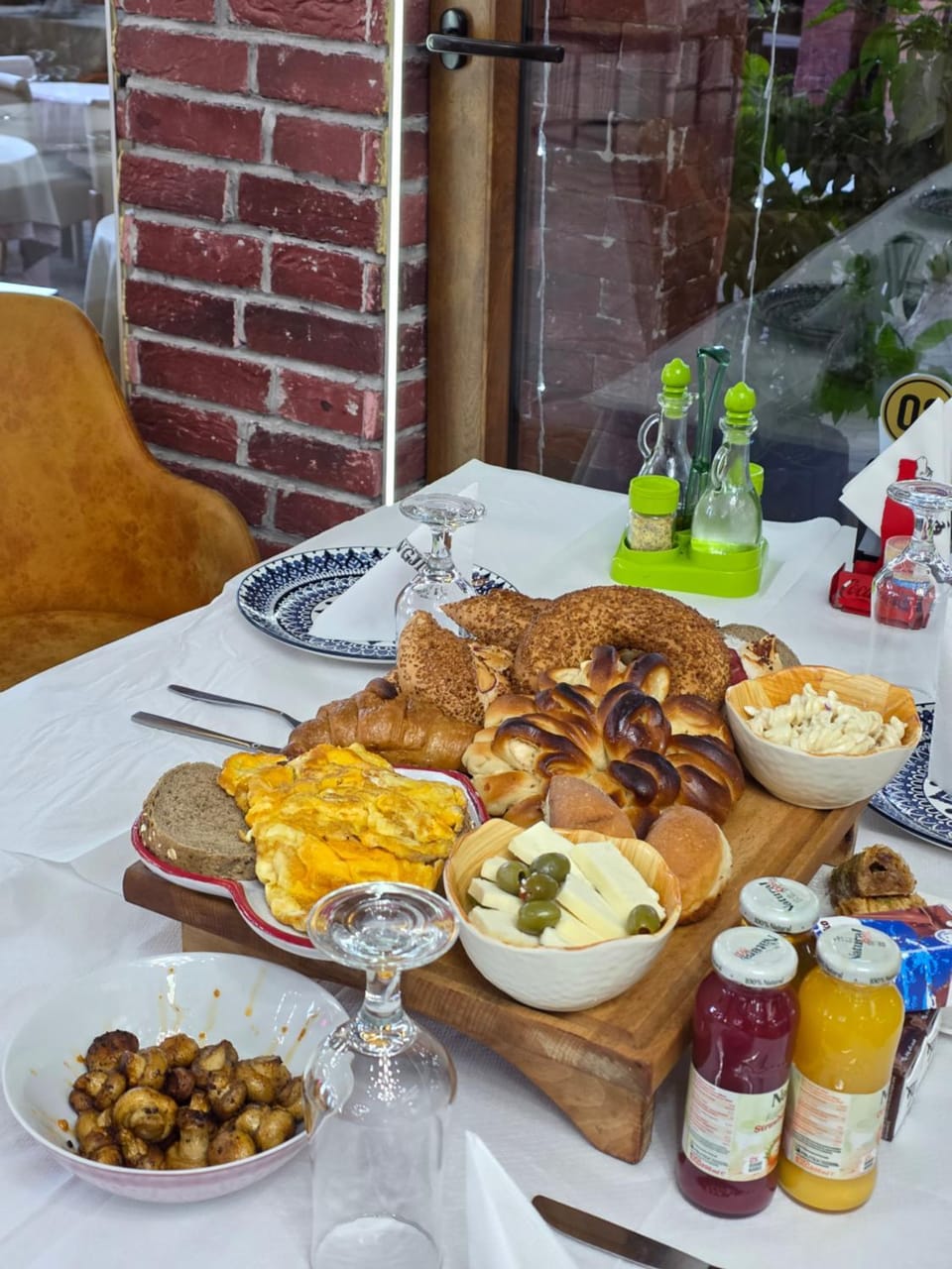 Qingji Rooms & Breakfast Hotel in North Macedonia