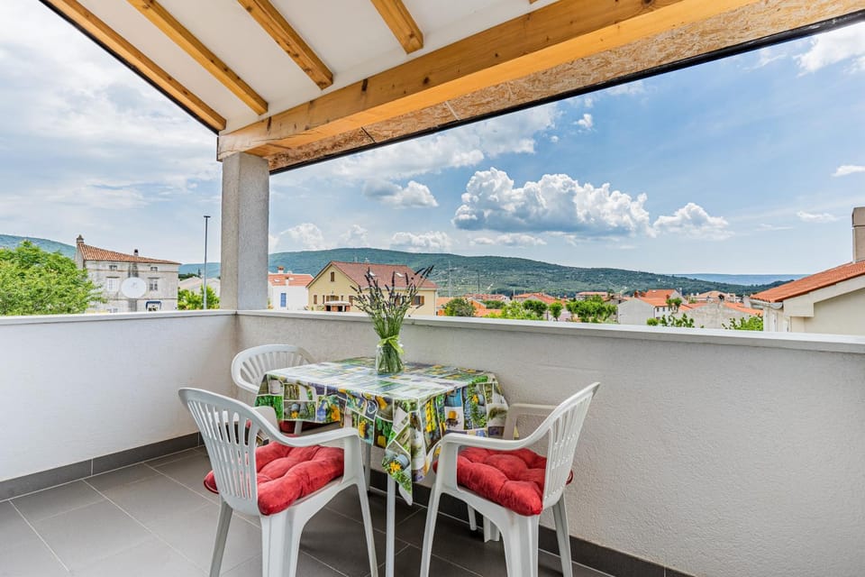 Apartment Livia Apartment in Cres