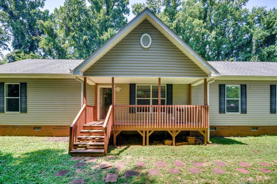 Peaceful Family Retreat in Winston-Salem House in Winston-Salem