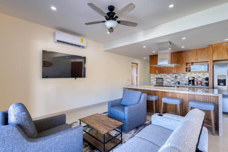 New 3 BD Condo with Pool and Gym Apartment in Cabo San Lucas
