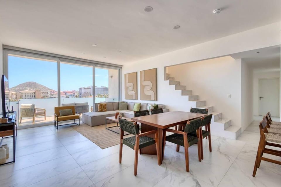 3 BD Penthouse BBQ Near Medano Beach House in Cabo San Lucas