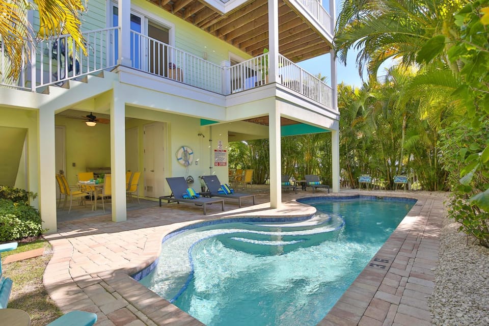 Lime Kiss Unit B House in Bradenton Beach