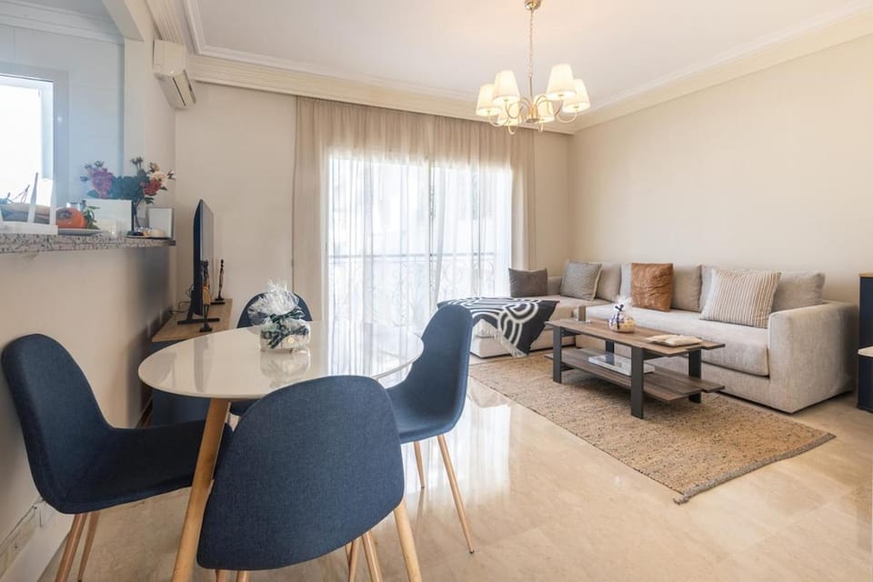 Luxury 2BR Apartment City Center with Parking Apartment in Casablanca