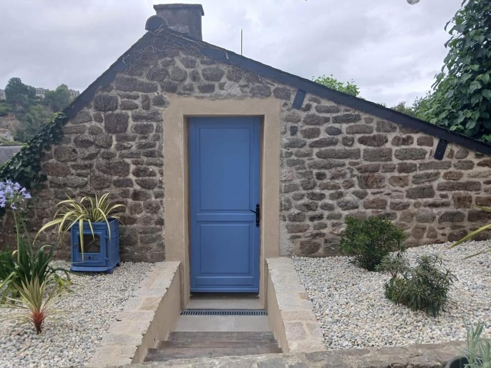 Studio de la Maison Bleue Apartment in Brittany
