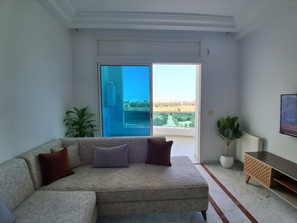 Luxury 1 bedroom apartment Lac 2 Apartment in Tunis Governorate, Tunisia