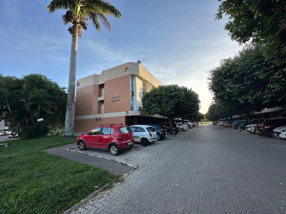 Top Studio near Congress, Airport, Ministry, and HQ (84B) Apartment in State of Goiás