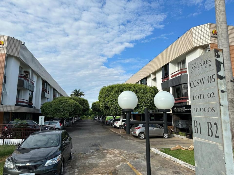 Top Studio near Congress, Airport, Ministry, and HQ (84B) Apartment in State of Goiás