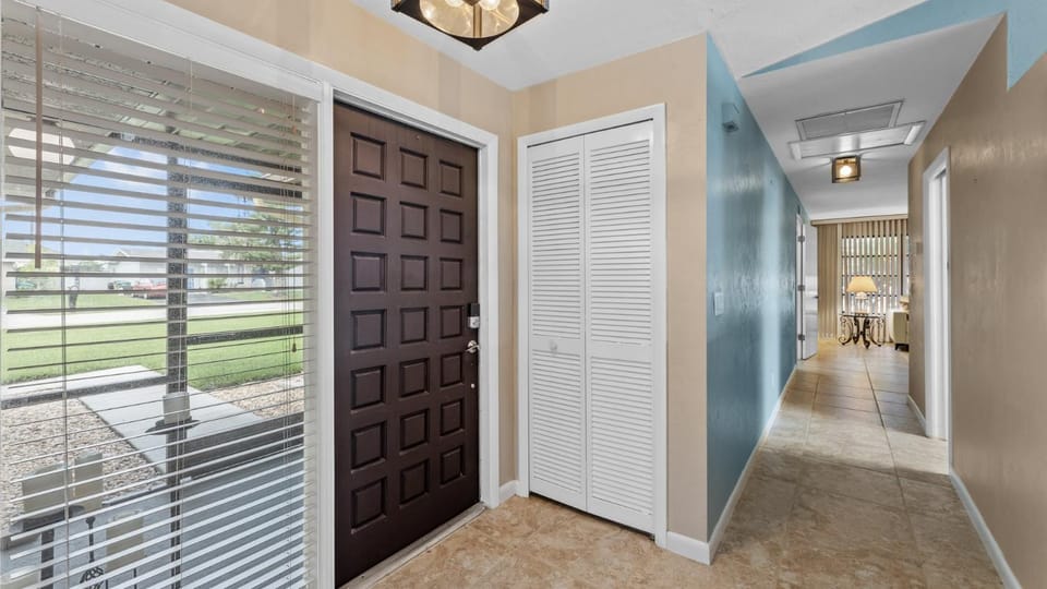 Canal Breeze House in Cape Coral