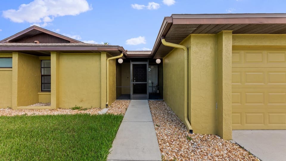 Canal Breeze House in Cape Coral