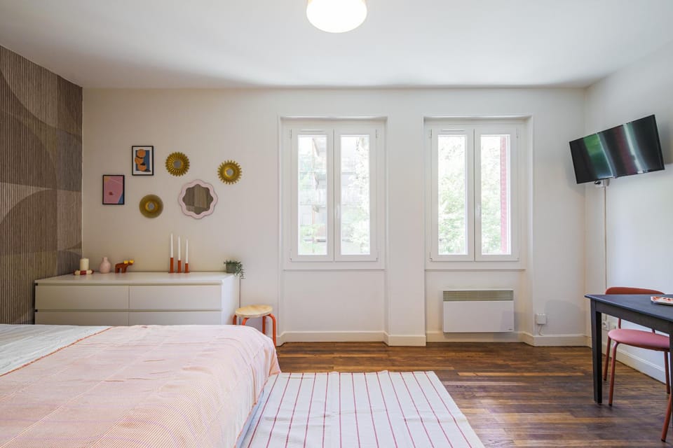 Maginot Studio calme, caserne de Bonne à pied Apartment in Grenoble