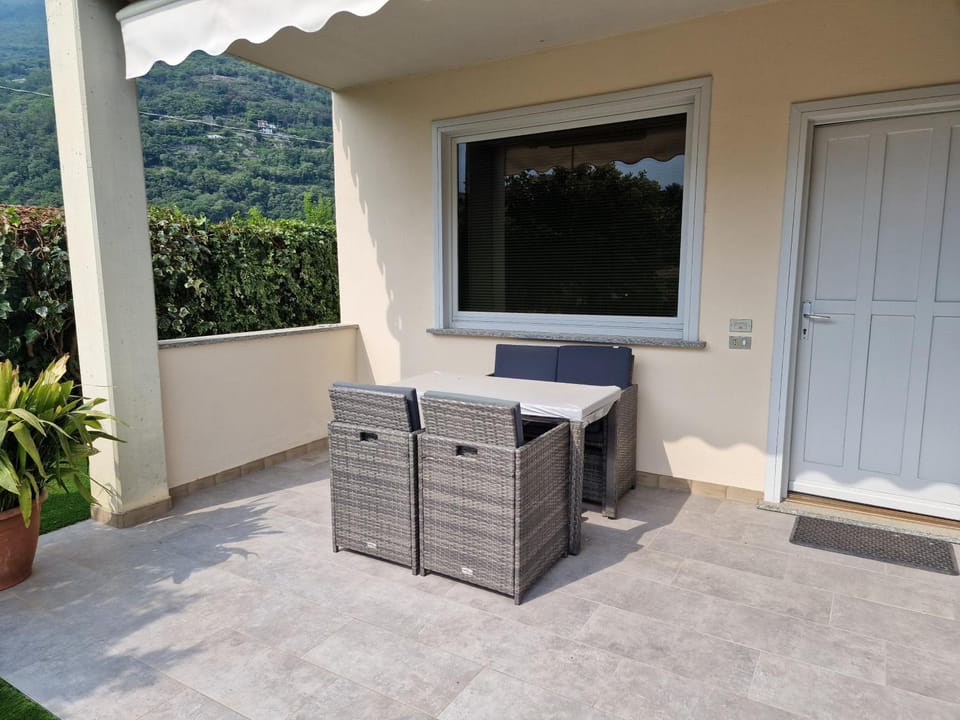 La Casetta al Lago Apartment in Lombardy