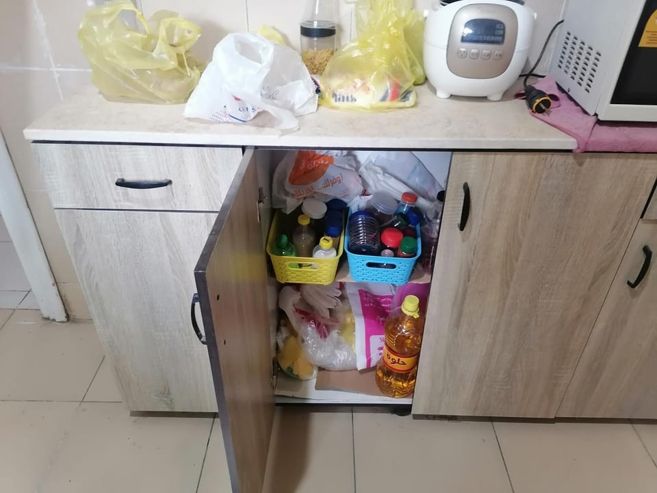 Kitchen or kitchenette