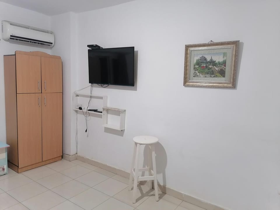 TV and multimedia, air conditioner