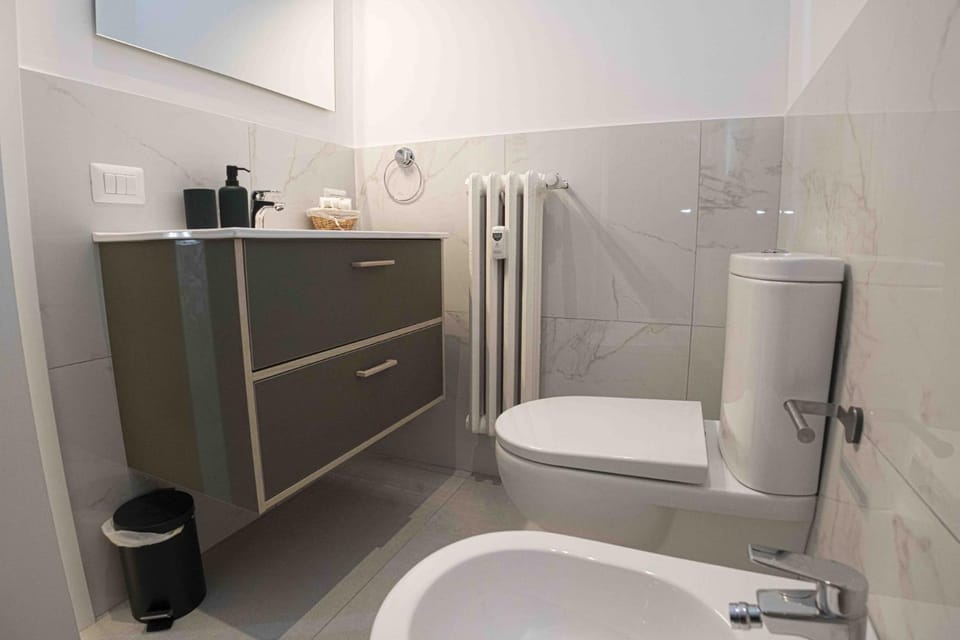 Toilet, Bathroom
