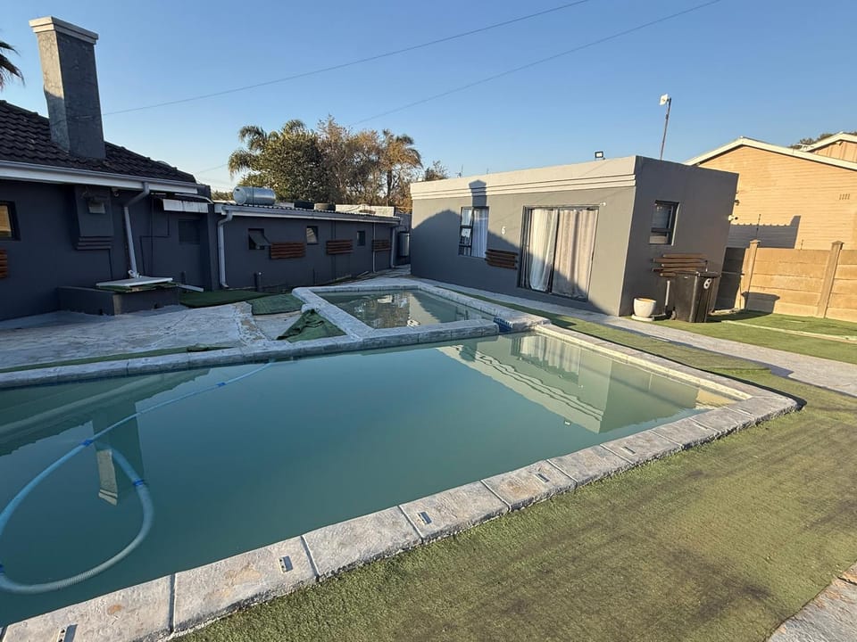 Balcony/Terrace, Swimming pool