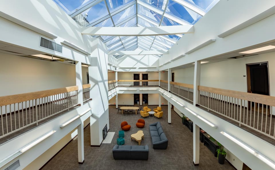 Communal lounge/ TV room