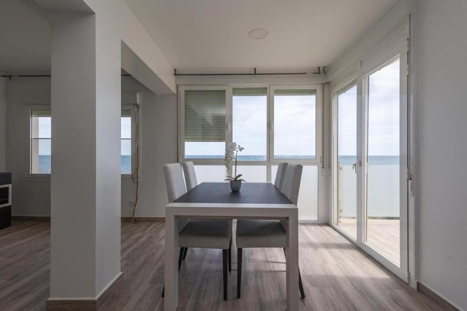 Villa Prestige Beach Villa in Ribera Baixa