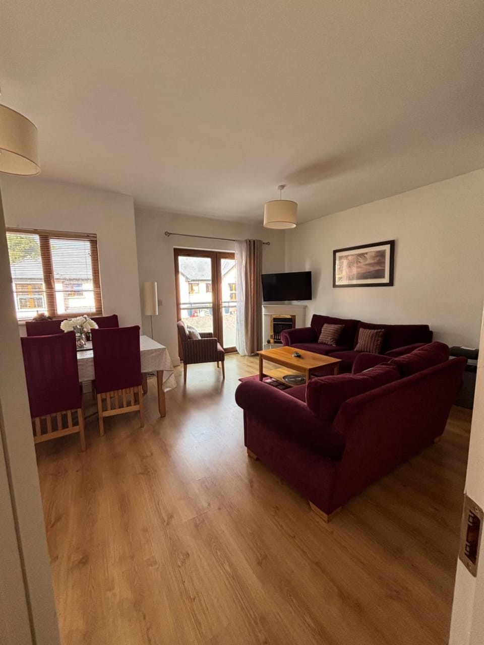 Killaloe Lakeside Holiday Home 2Bedroom Apartment in County Clare