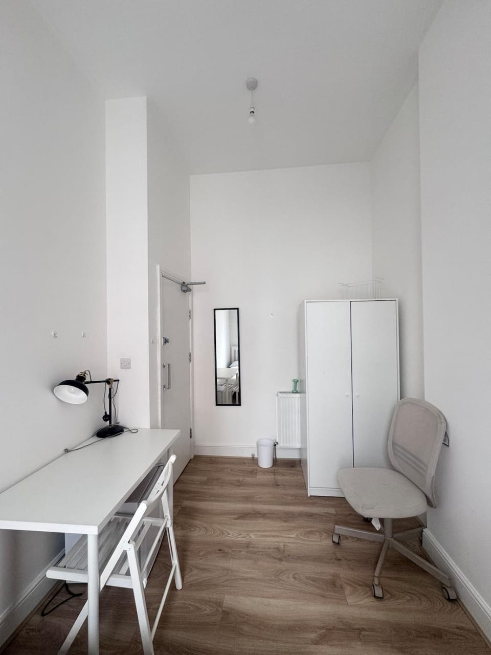 Three bedroom flat by Mornington Crescent Apartment in London Borough of Islington