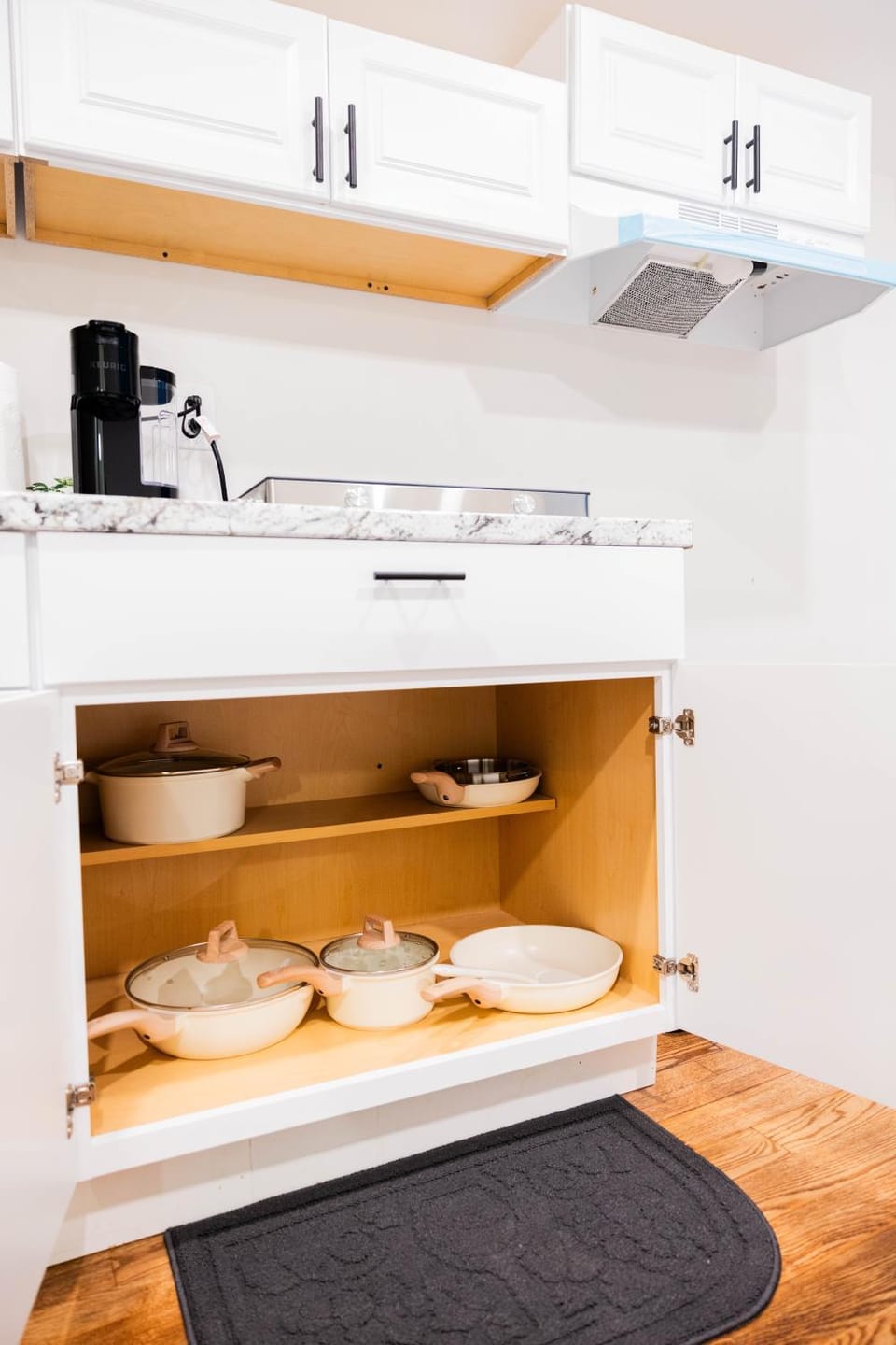 Joynest Loft - Private Entry & Bath Apartment in Hillside