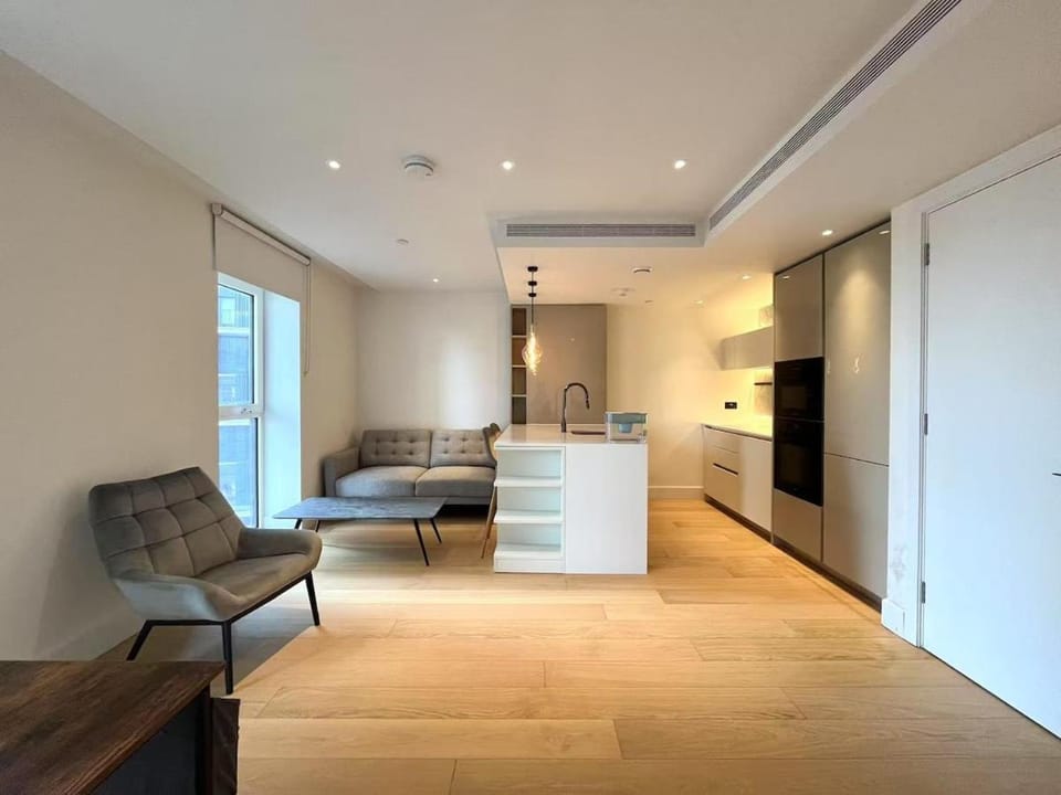 Kitchen or kitchenette, Living room