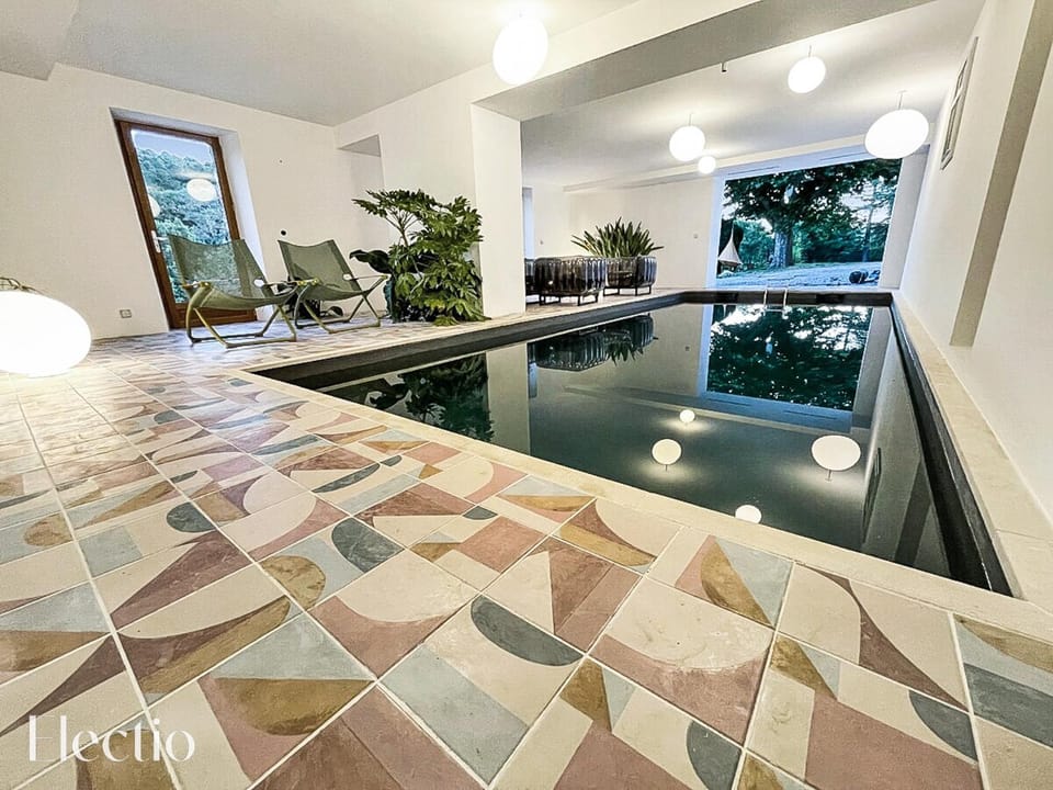 Pool view, Swimming pool