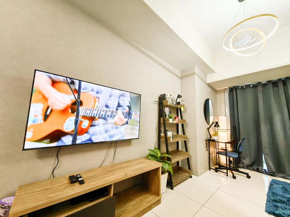 Charming 1BR in Uptown Parksuites Tower 2 BGC Apartment in Makati