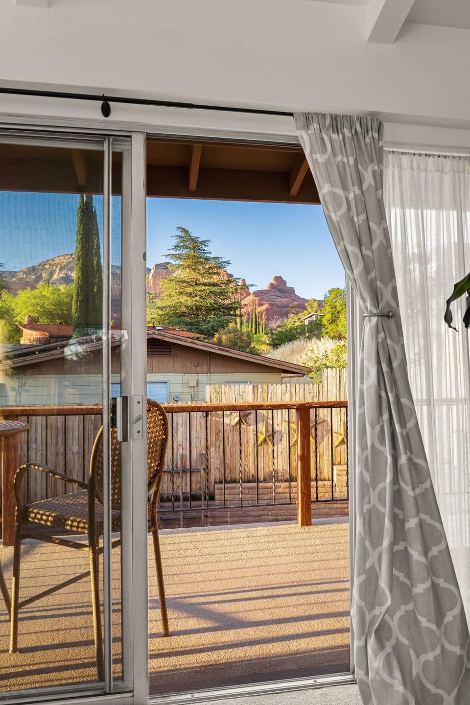 View (from property/room), Balcony/Terrace, Mountain view