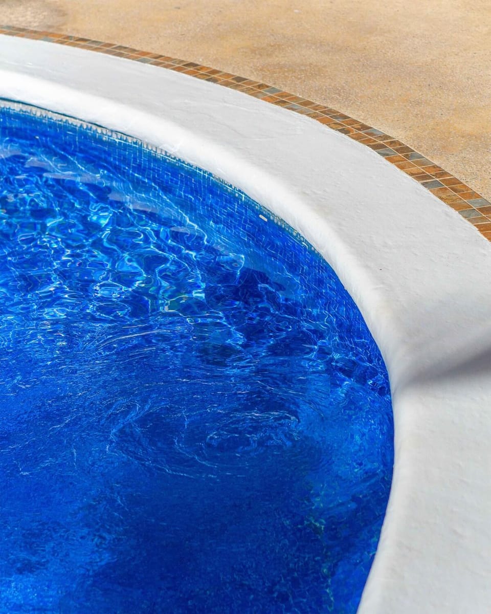 Swimming pool, Swimming pool
