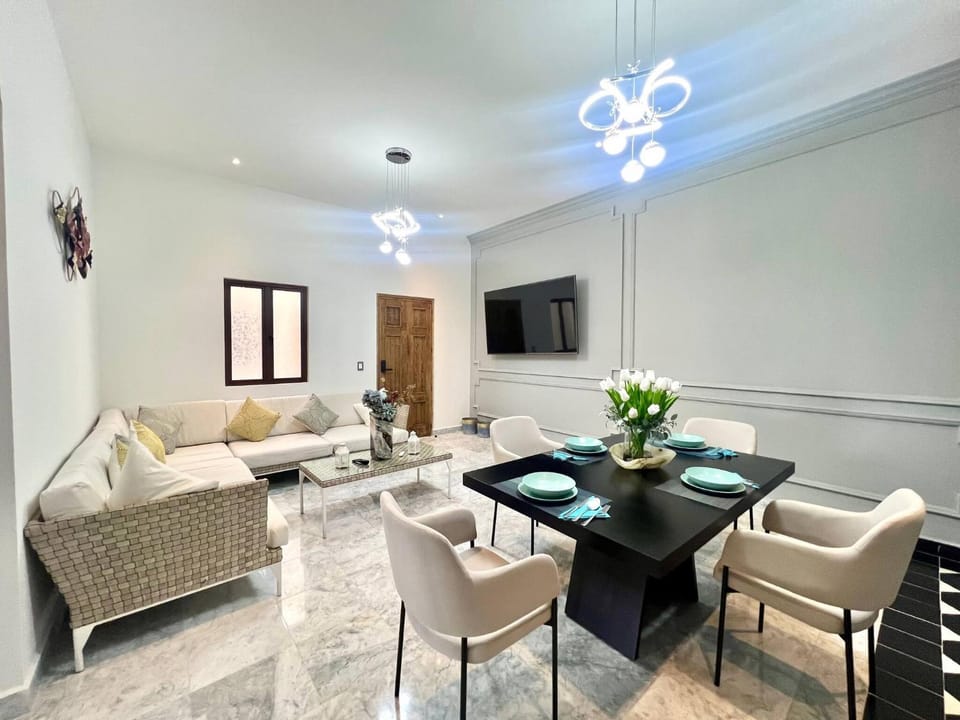 Communal lounge/ TV room, Living room