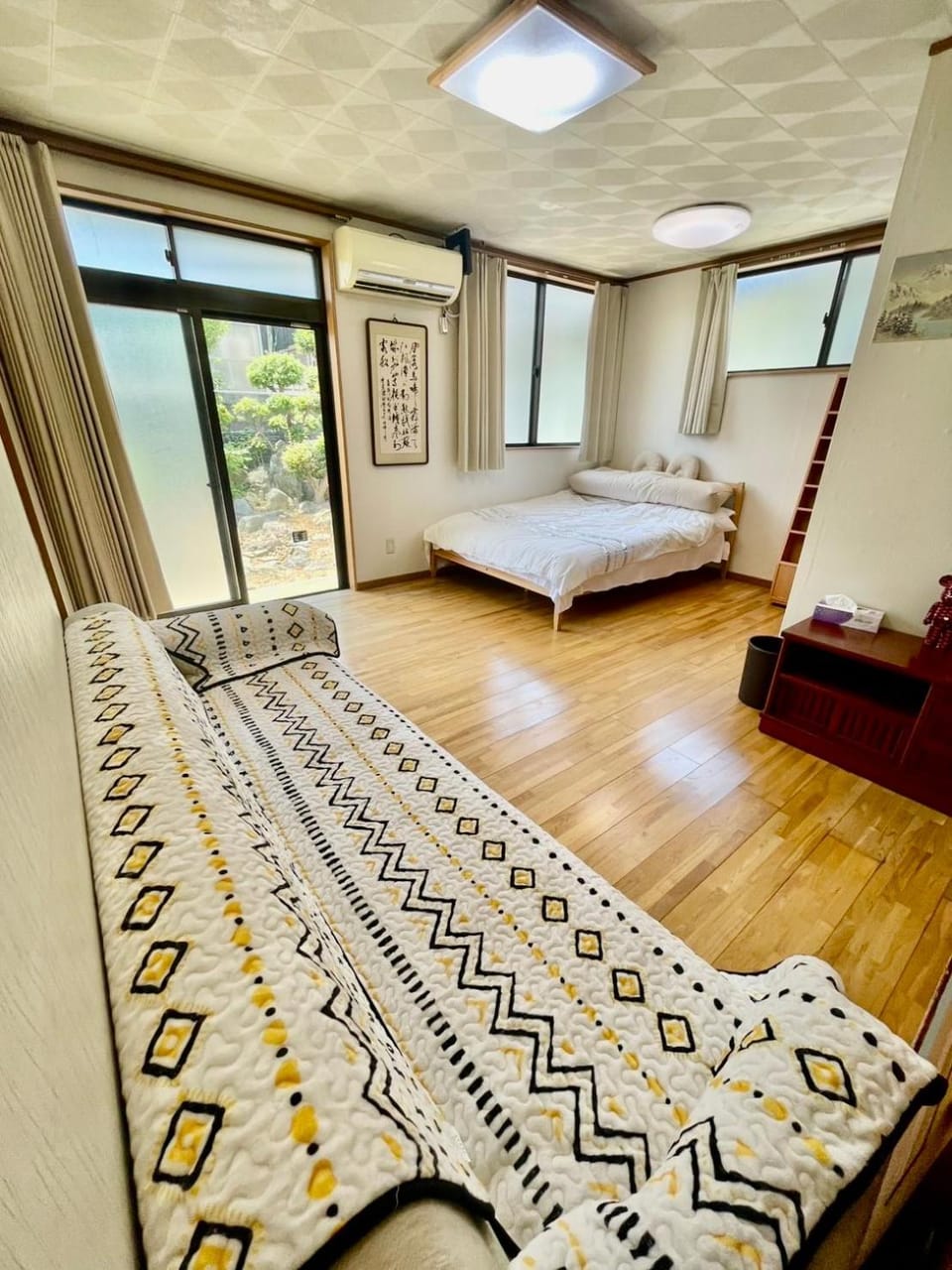 Bed, Photo of the whole room, Bedroom