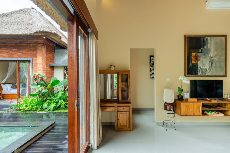 Garden, TV and multimedia, Garden view