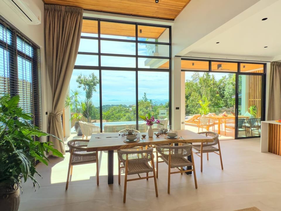Day, View (from property/room), Living room, Dining area