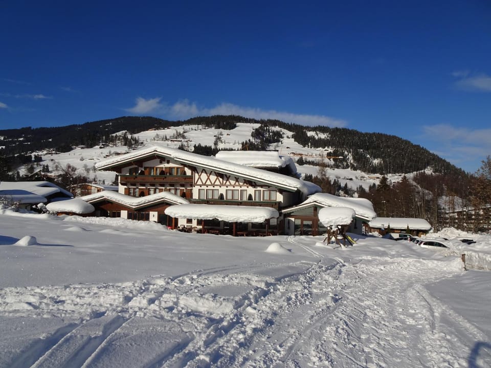 Property building, Winter, Mountain view