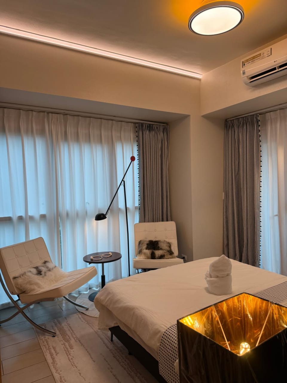 Bed, Bedroom, air conditioner