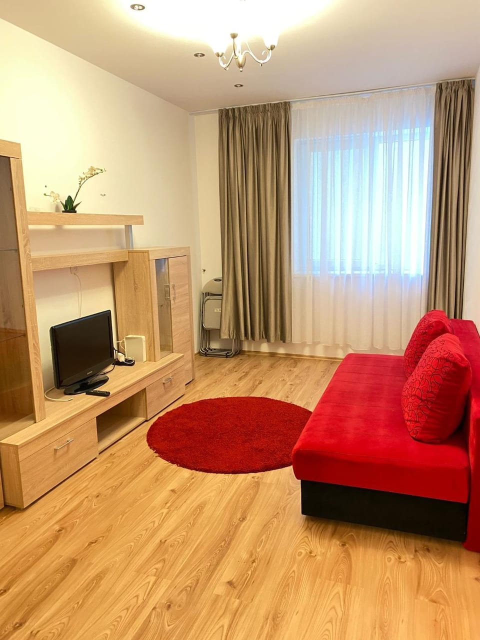 Red apartament Apartment in Bucharest