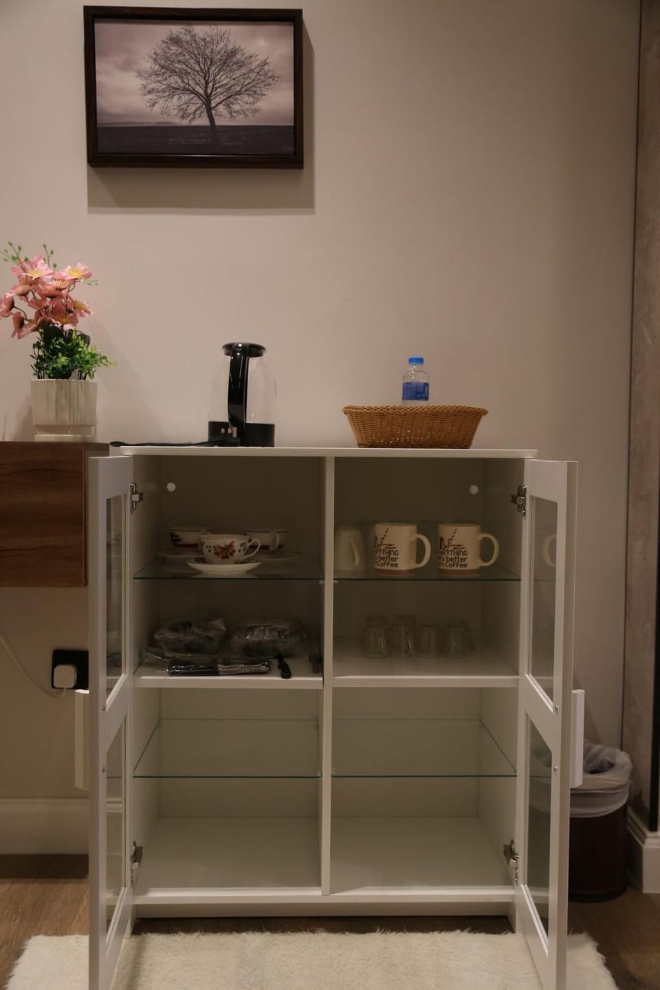 Coffee/tea facilities, Kitchen or kitchenette