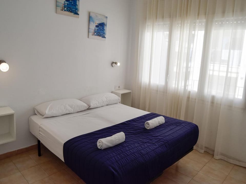 Spring, Bed, Activities, Winter, Summer, Balcony/Terrace, Photo of the whole room, Hiking, Animals, Animals, Animals, Bedroom, Autumn, Pets, Pets, Pets, Sea view, Sports, Entertainment, children, children, children, young children, young children, young children, older children, older children, older children, group of guests, group of guests, group of guests, cot, bunk bed, Family, Family, Family, hair dryier, pet friendly, pet friendly, elevator