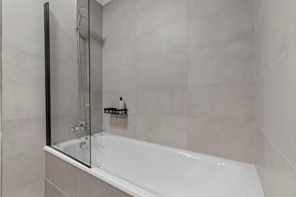 Shower, Bathroom, Bath
