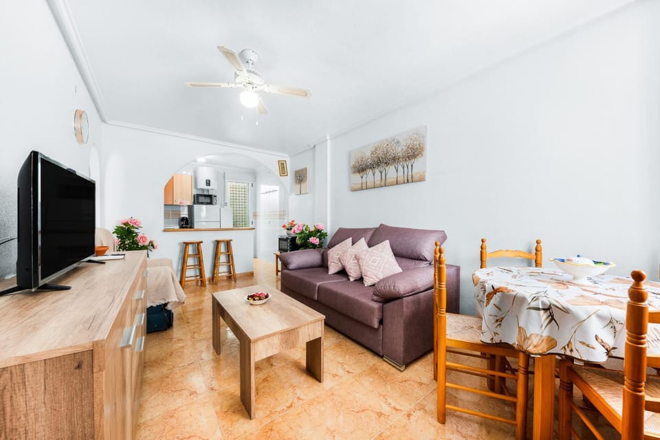 Communal lounge/ TV room, Living room