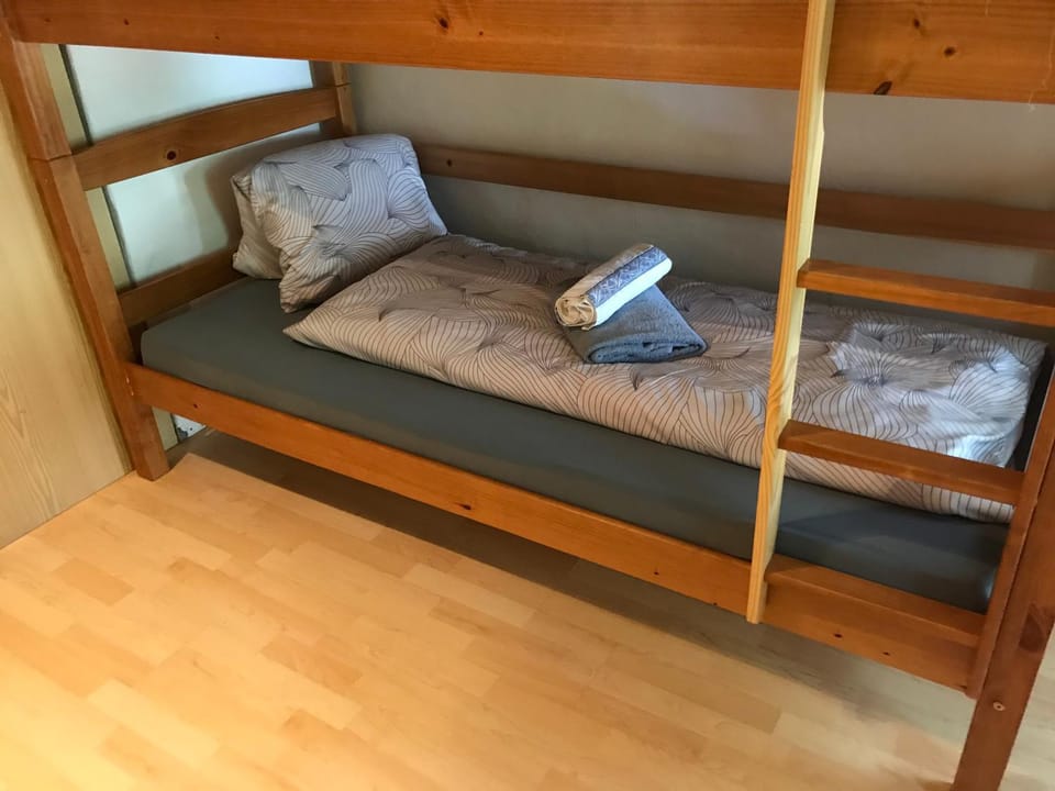 Restaurant/places to eat, Garden view, Garden view, Mountain view, Mountain view, bunk bed