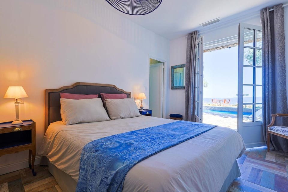 LUXURY 5BR VILLA POOL TENNIS SAUNA NEAR ST-TROPEZ Villa in Grimaud